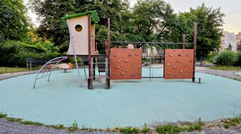 remont placu zabaw katowice pośpiecha